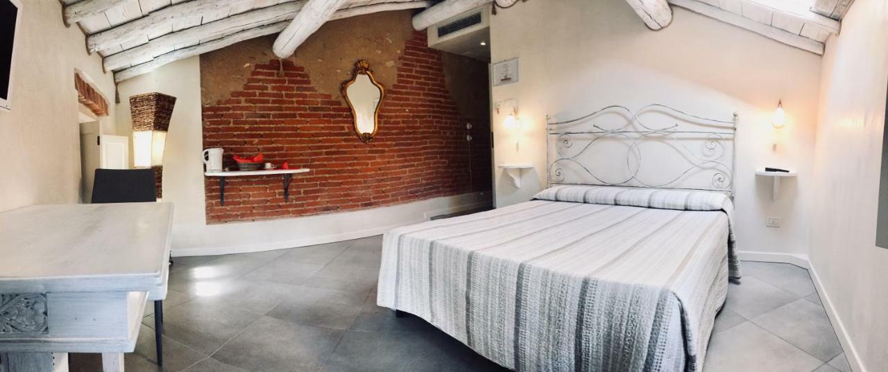 Casal Del Pigno Hotel Peschiera del Garda Luaran gambar